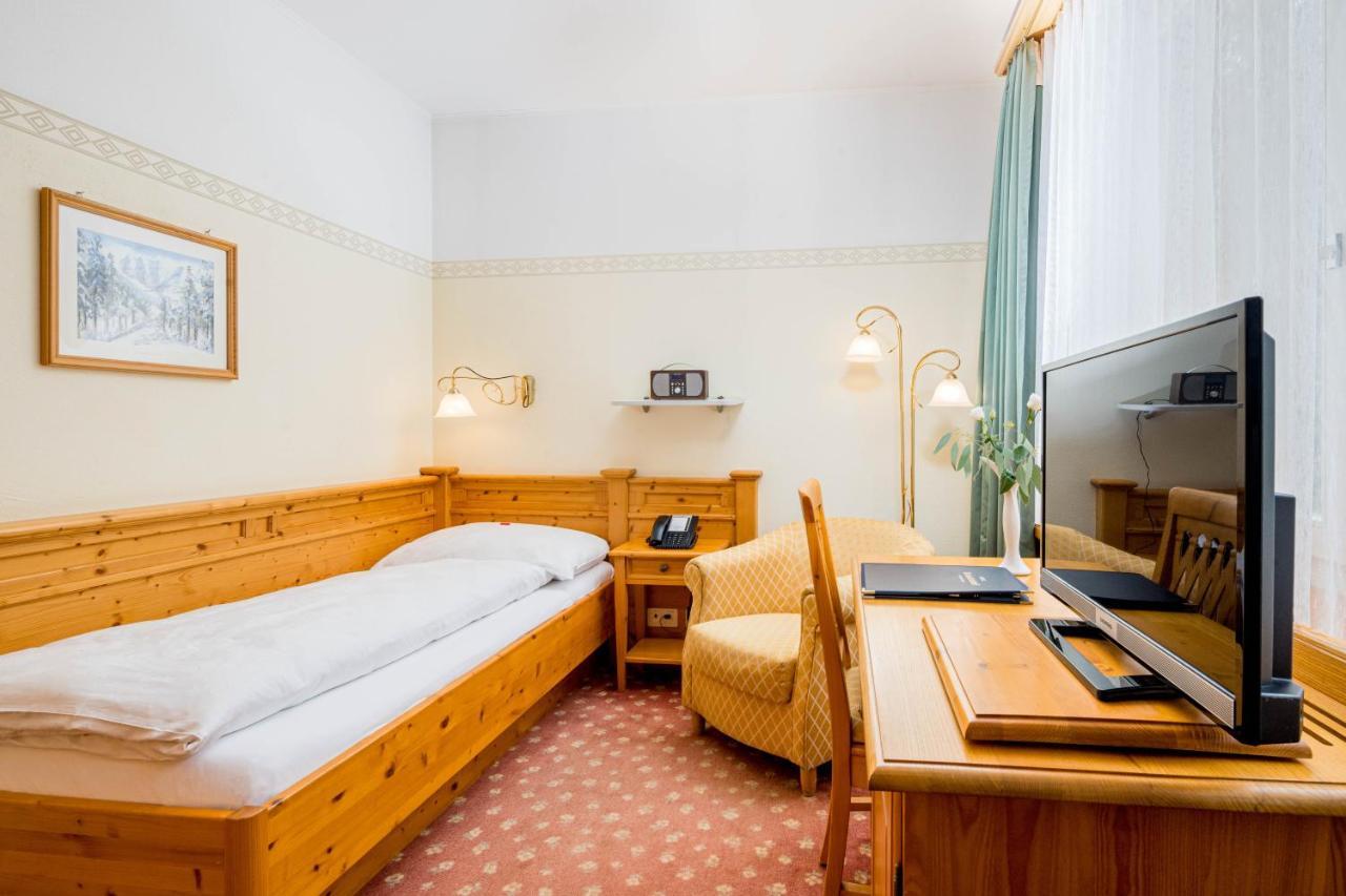 Hotel Engadinerhof Pontresina Eksteriør billede