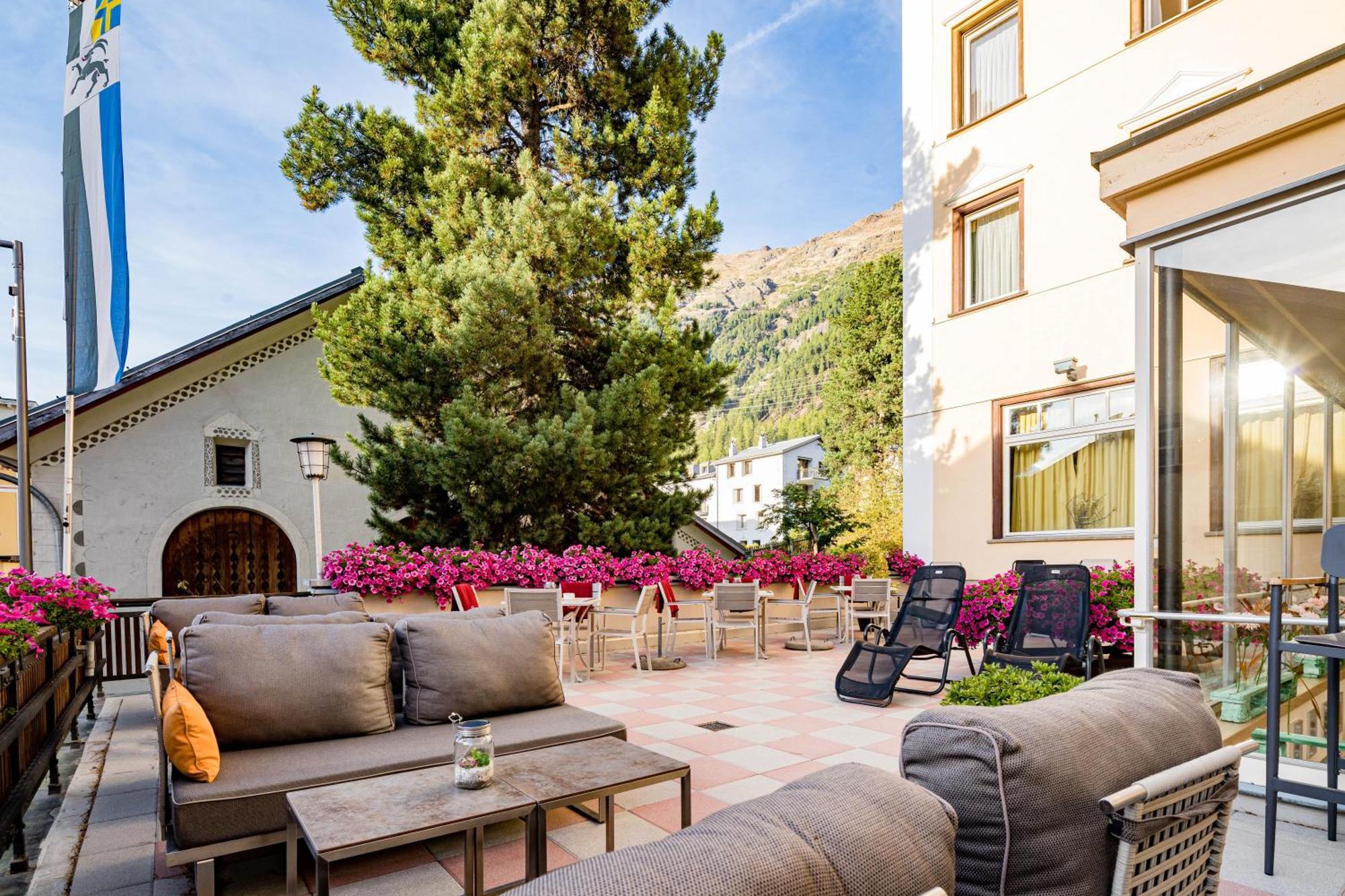 Hotel Engadinerhof Pontresina Eksteriør billede